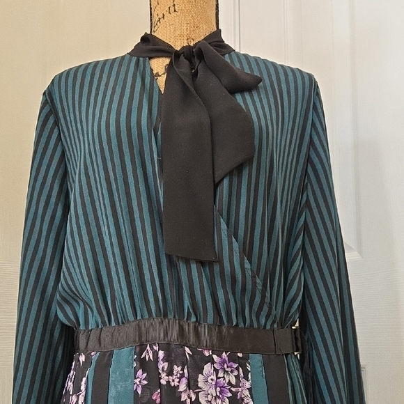 Eva Mendes for New York & Company Teal and Black Striped Dress - Picture 5 of 12